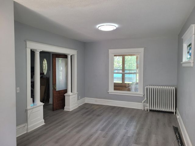 1123 Edgerton Street, Saint Paul, MN 55130