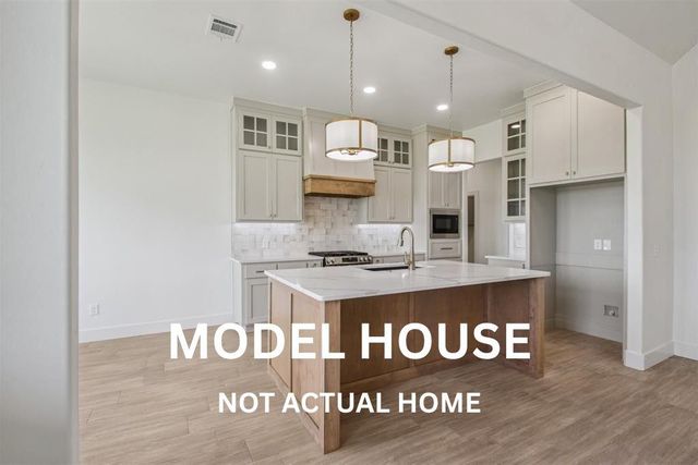 1169 Wolf Creek Drive, Blanchard, OK 73010