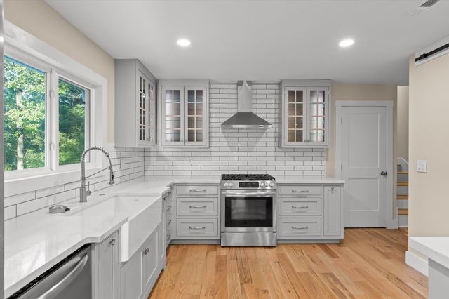 25 Holiday Lane, Chattanooga, TN 37415