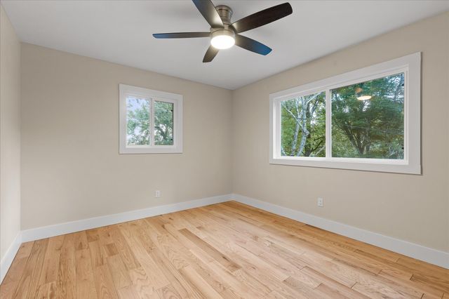 25 Holiday Lane, Chattanooga, TN 37415