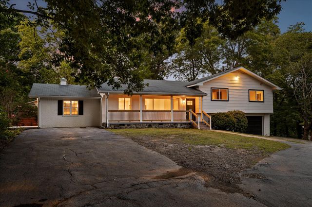 25 Holiday Lane, Chattanooga, TN 37415