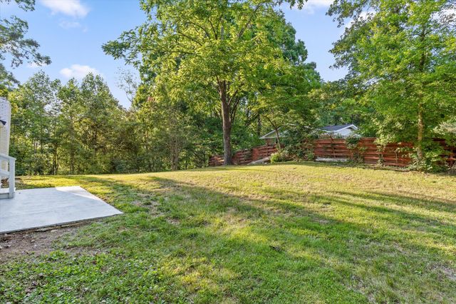 25 Holiday Lane, Chattanooga, TN 37415