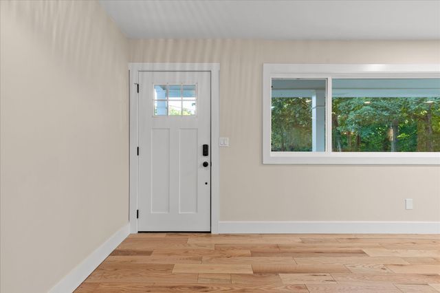 25 Holiday Lane, Chattanooga, TN 37415
