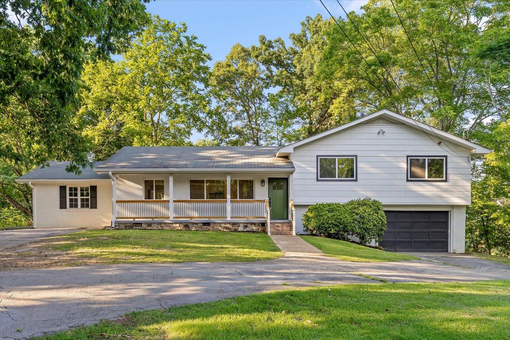 25 Holiday Lane, Chattanooga, TN 37415