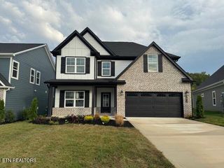 1816 Melton Meadows Drive, Maryville, TN 37803