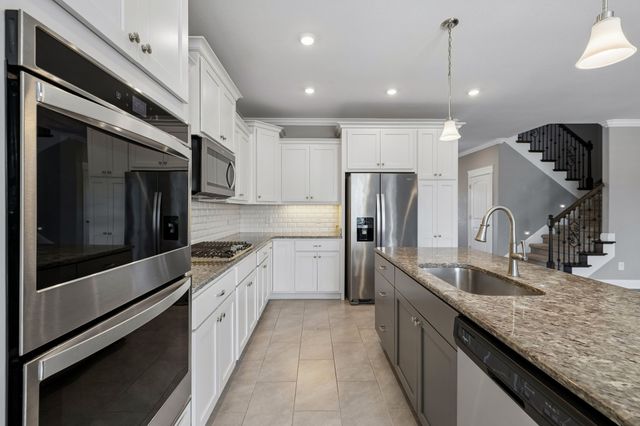 1045 Black Gum Ln, Clarksville, TN 37043