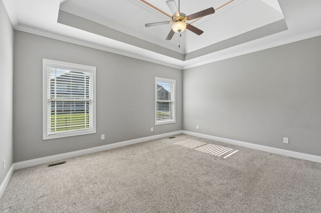 1045 Black Gum Ln, Clarksville, TN 37043