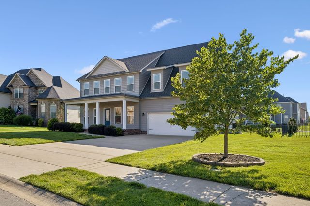 1045 Black Gum Ln, Clarksville, TN 37043