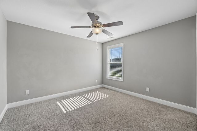 1045 Black Gum Ln, Clarksville, TN 37043