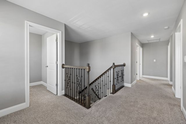 1045 Black Gum Ln, Clarksville, TN 37043