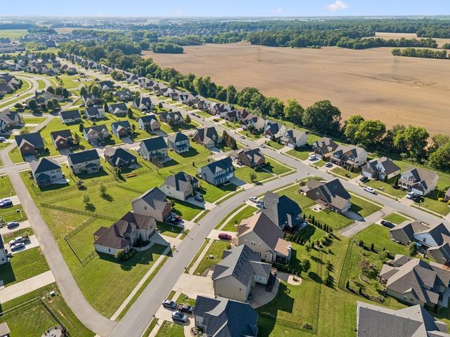 1045 Black Gum Ln, Clarksville, TN 37043