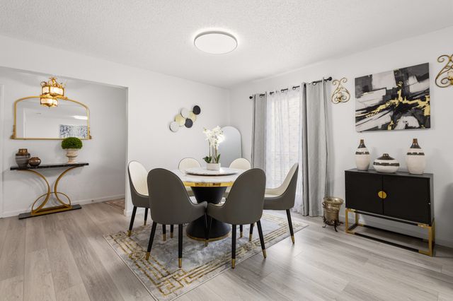 2011 Bay Oaks Drive, Arlington, TX 76012