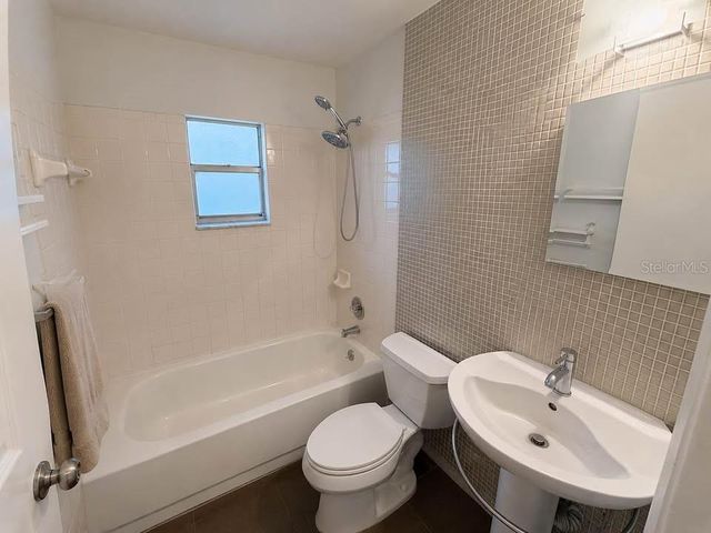 2568 LOTAFUN AVENUE, Winter Park, FL 32789