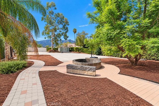31831 Saint Pierre Lane, Lake Elsinore, CA 92530