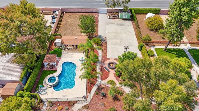 31831 Saint Pierre Lane, Lake Elsinore, CA 92530