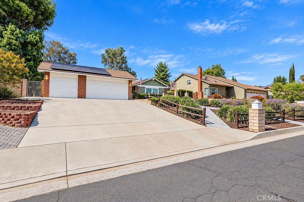 31831 Saint Pierre Lane, Lake Elsinore, CA 92530 — photo 4