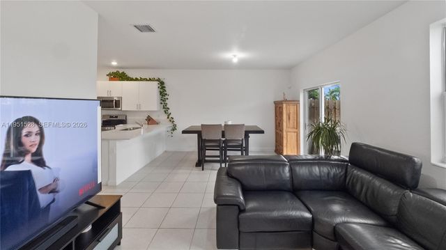 5544 NW 27th Pl, Lauderhill, FL 33313