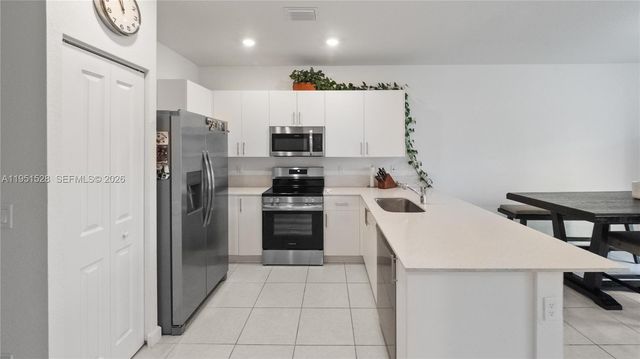 5544 NW 27th Pl, Lauderhill, FL 33313