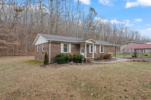 111 Curtis Dr, Waverly, TN 37185
