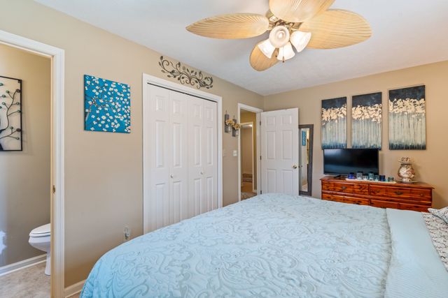 111 Curtis Dr, Waverly, TN 37185