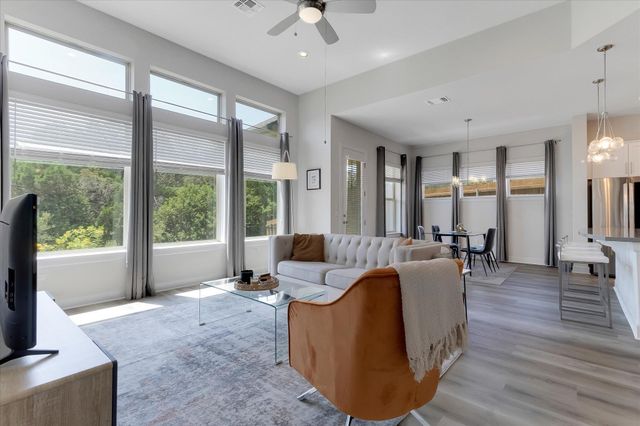 5820 Harper Park DR 3, Austin, TX 78735