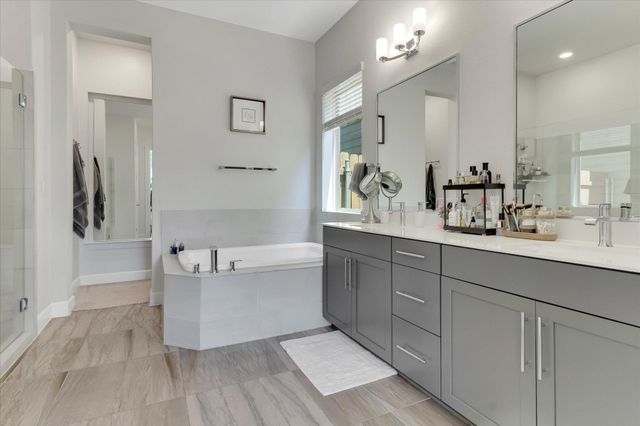 5820 Harper Park DR 3, Austin, TX 78735