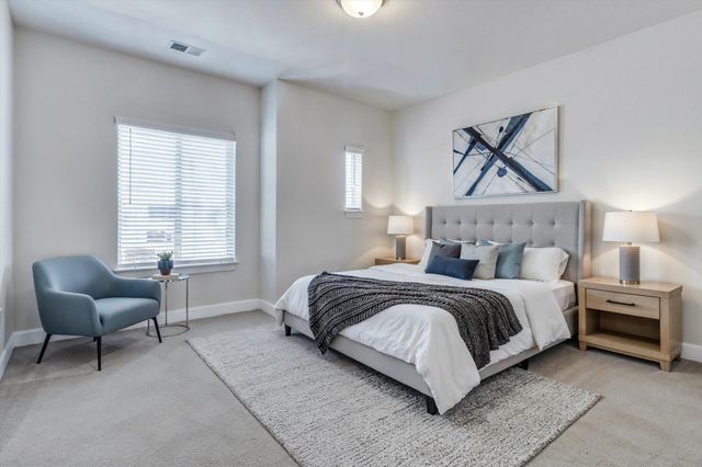 5820 Harper Park DR 3, Austin, TX 78735