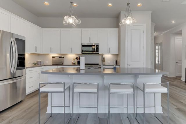 5820 Harper Park DR 3, Austin, TX 78735