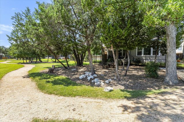 5820 Harper Park DR 3, Austin, TX 78735