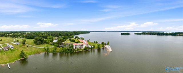 12100 Two Rivers Drive B2-2, Athens, AL 35611