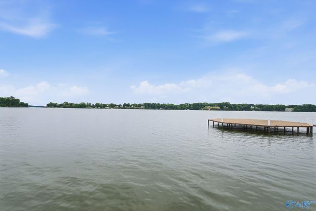 12100 Two Rivers Drive B2-2, Athens, AL 35611