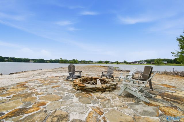 12100 Two Rivers Drive B2-2, Athens, AL 35611