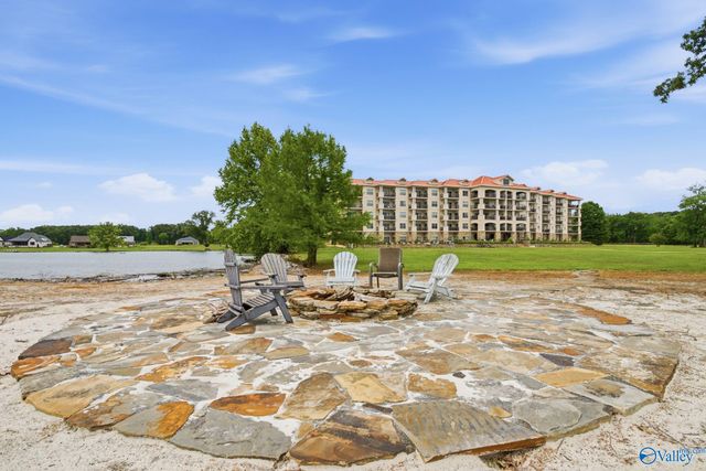12100 Two Rivers Drive B2-2, Athens, AL 35611