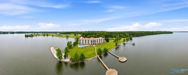 12100 Two Rivers Drive B2-2, Athens, AL 35611