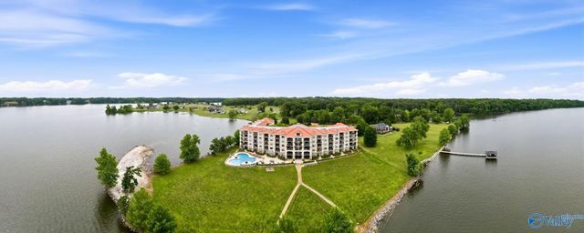12100 Two Rivers Drive B2-2, Athens, AL 35611