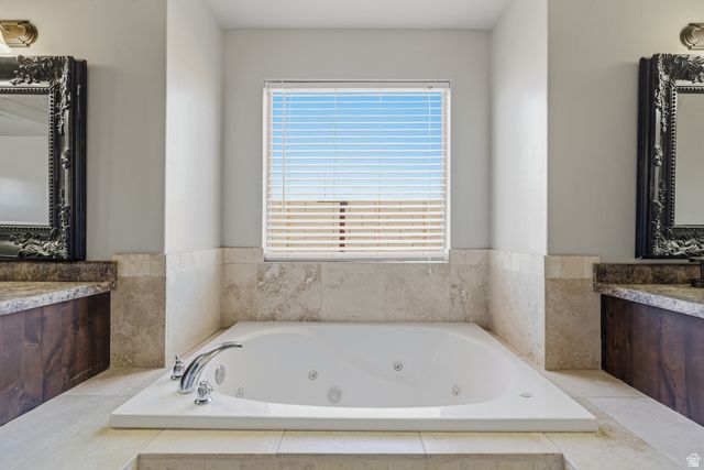 156 E HOLLY WAY, Washington, UT 84780