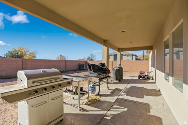 156 E HOLLY WAY, Washington, UT 84780