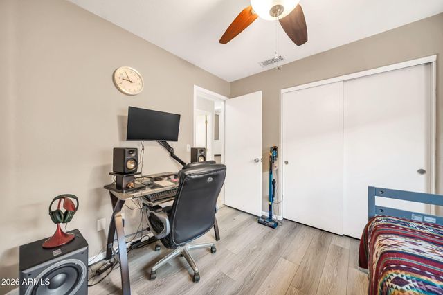 17424 N 1ST Avenue, Phoenix, AZ 85023