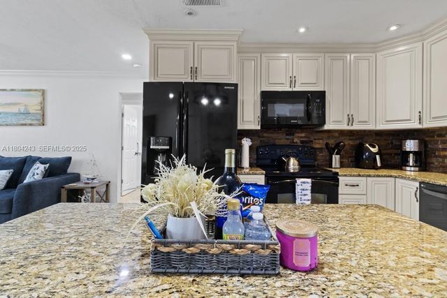 5287 Tiffany Court, Cape Coral, FL 33904