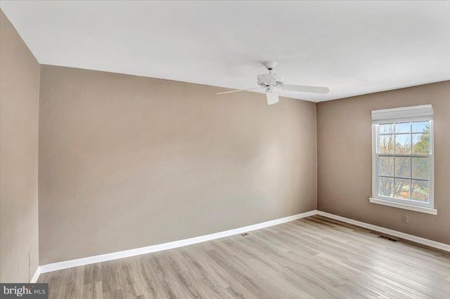 8530 LONDON BRIDGE WAY, Lutherville Timonium, MD 21093