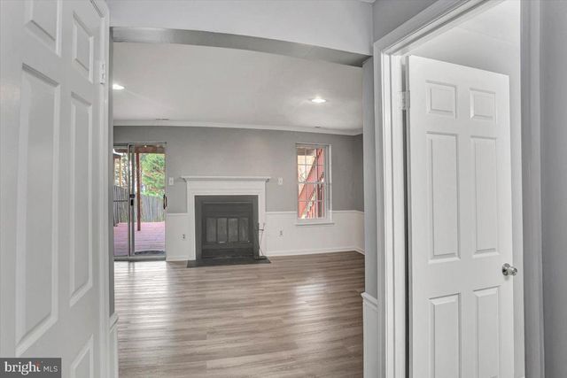 8530 LONDON BRIDGE WAY, Lutherville Timonium, MD 21093