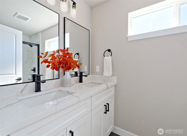 4834 25th Avenue SW, Seattle, WA 98106