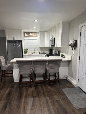 7845 Sausalito, West Hills, CA 91304