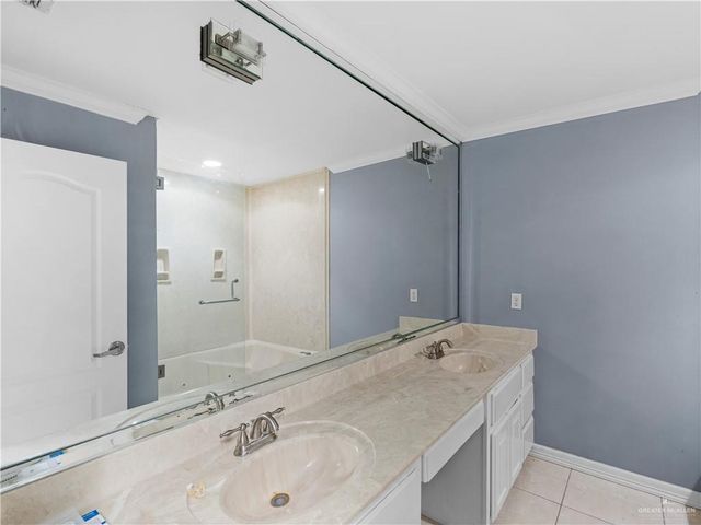 5512 Lakota Drive, Edinburg, TX 78542