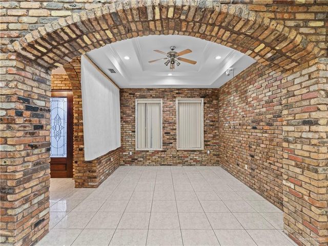5512 Lakota Drive, Edinburg, TX 78542