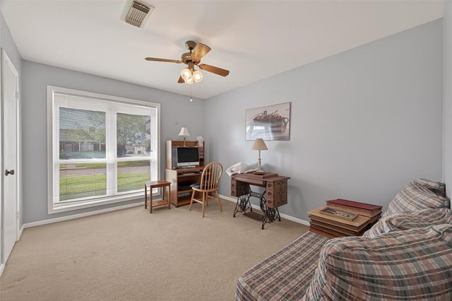 8410 Twin Hills Drive, Houston, TX 77071