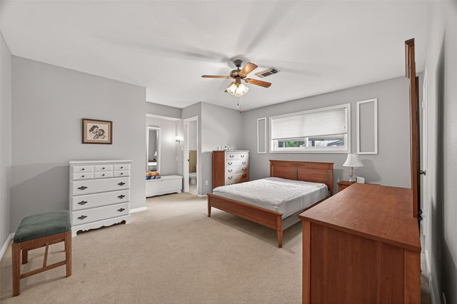 8410 Twin Hills Drive, Houston, TX 77071