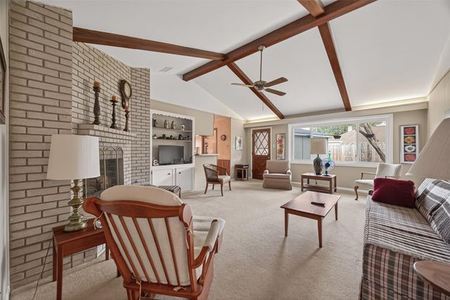 8410 Twin Hills Drive, Houston, TX 77071