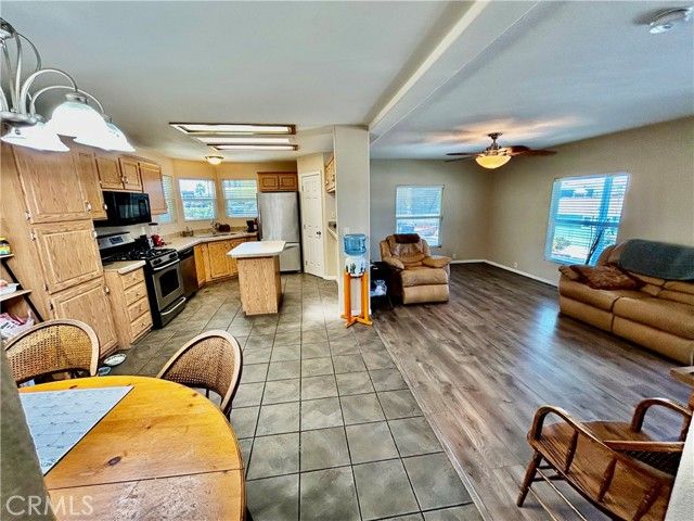 1536 S State Street 99, Hemet, CA 92543