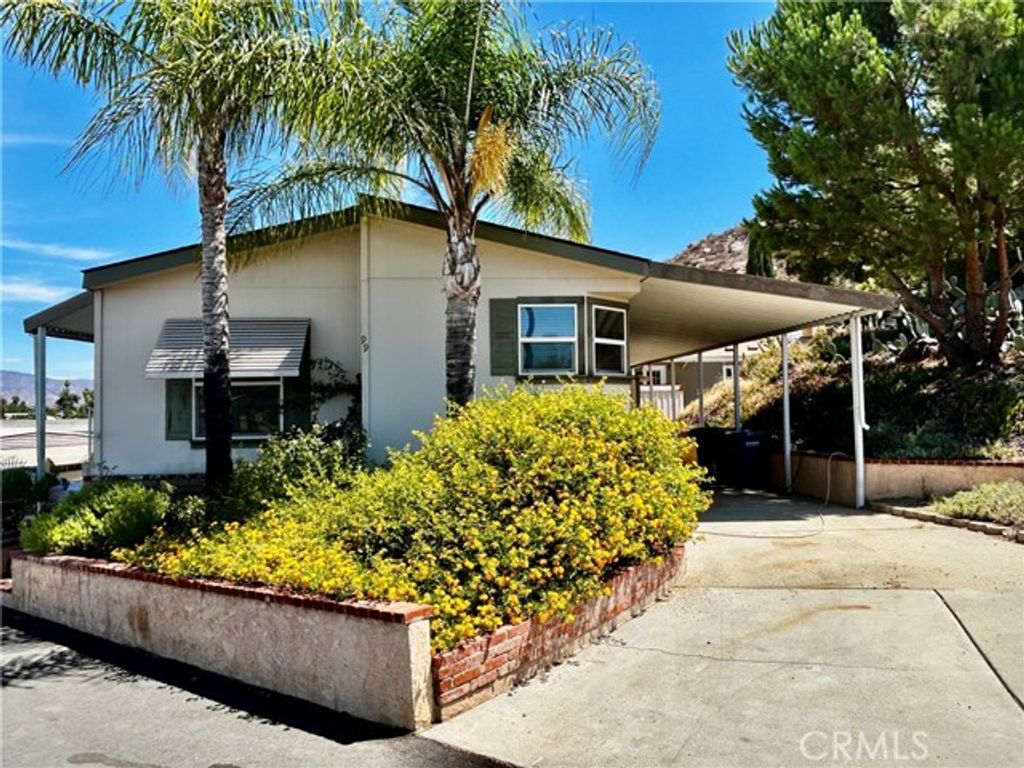1536 S State Street 99, Hemet, CA 92543